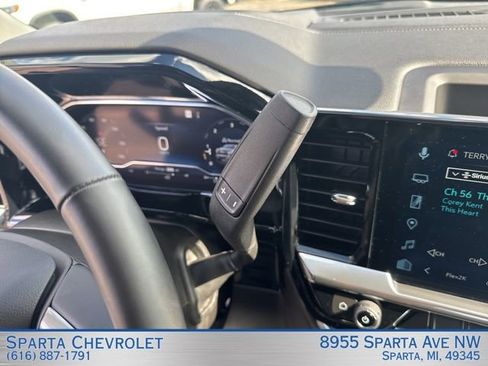 Used 2025 Chevrolet Silverado 1500 LT AWD/4WD image 22
