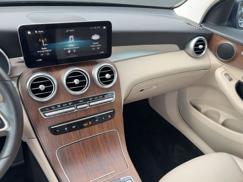 Used 2022 Mercedes-Benz GLC 300 GLC 300 image 26