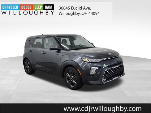 Used 2021 Kia Soul EX FWD image 3