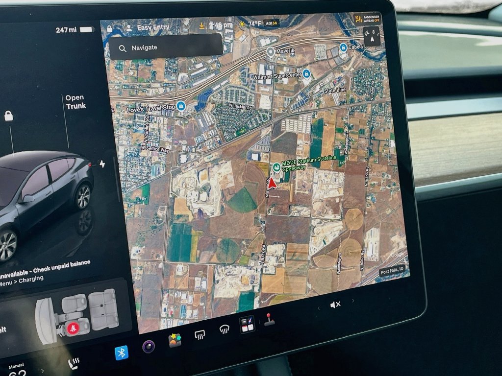 Used 2023 Tesla Model Y Long Range AWD/4WD image 12