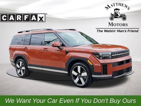 Used 2025 Hyundai Santa Fe Limited AWD/4WD image 1