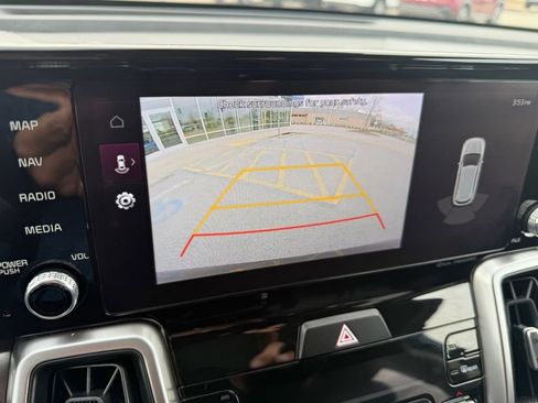 Used 2023 Kia Sorento S image 24