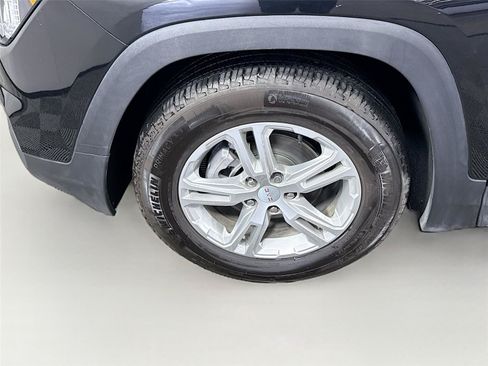 Used 2023 GMC Terrain SLE w/ Driver Convenience Package FWD image 22
