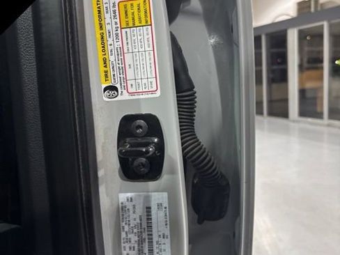 Used 2025 Ford F250 XLT image 35