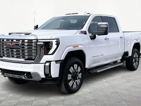 New 2026 GMC Sierra 3500 Denali image 3