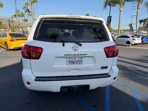 Used 2015 Toyota Sequoia SR5 RWD image 6