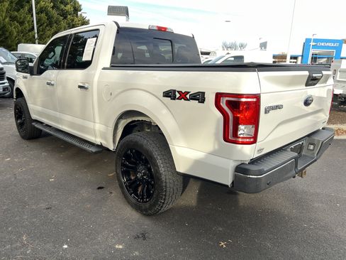 Used 2015 Ford F150 XLT w/ Equipment Group 302A Luxury image 8