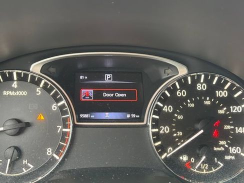 Used 2018 Nissan Altima 2.5 SR FWD image 28