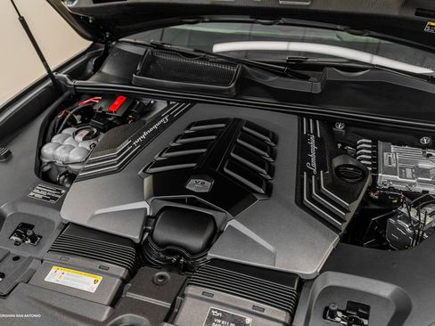Used 2024 Lamborghini Urus S image 7