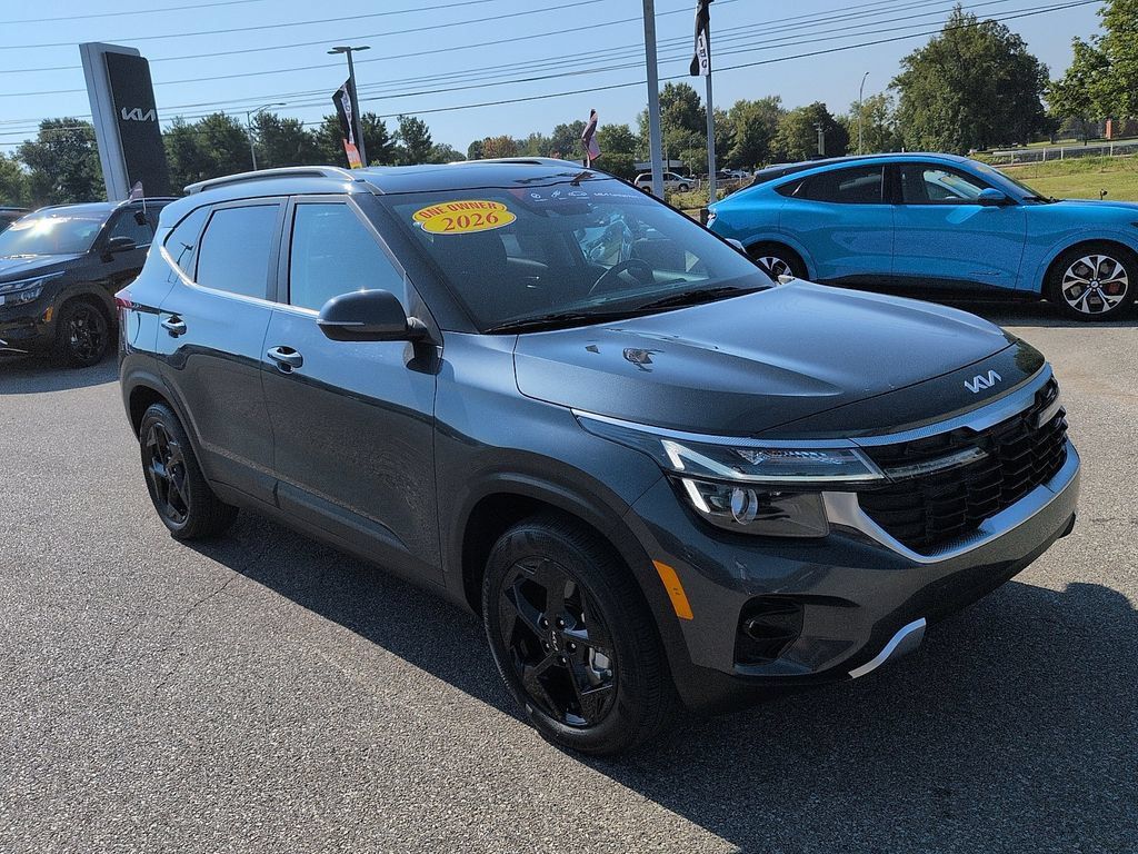 Used 2026 Kia Seltos EX w/ EX Sunroof Package AWD/4WD image 1