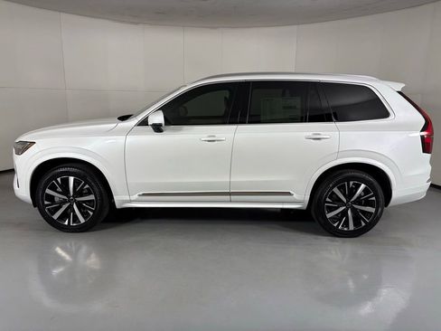 New 2026 Volvo XC90 B5 Core AWD/4WD image 5