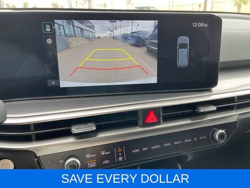 Used 2024 Kia Sorento EX w/ Panoramic Sunroof Package FWD image 12