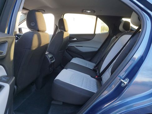 Used 2024 Chevrolet Equinox LS w/ LS Convenience Package FWD image 11