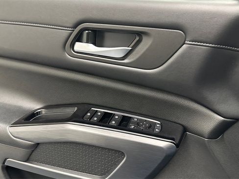 Certified 2023 Nissan Pathfinder SL w/ SL Premium Package image 18