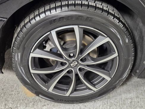 Used 2020 Toyota Camry LE FWD image 10