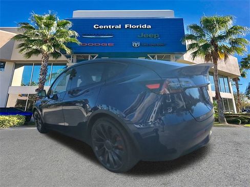 Used 2025 Tesla Model Y Performance image 7