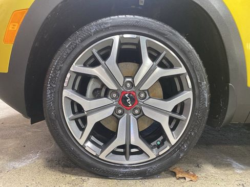 Used 2022 Kia Seltos SX w/ Sunroof Package image 8