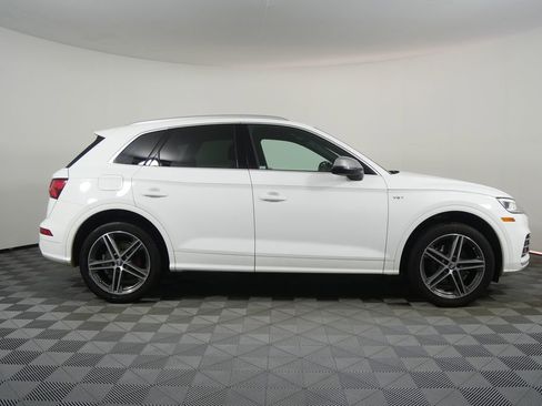 Used 2018 Audi SQ5 Premium Plus w/ Navigation Package AWD/4WD image 2