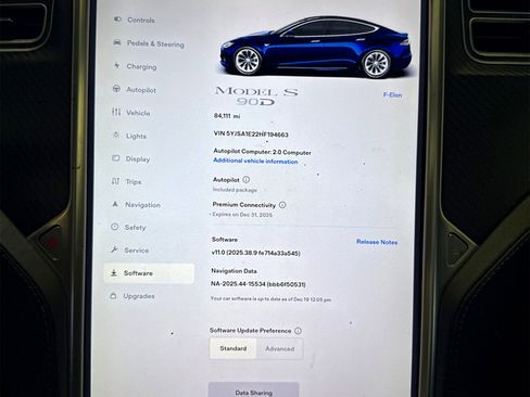 Used 2017 Tesla Model S 90D image 32