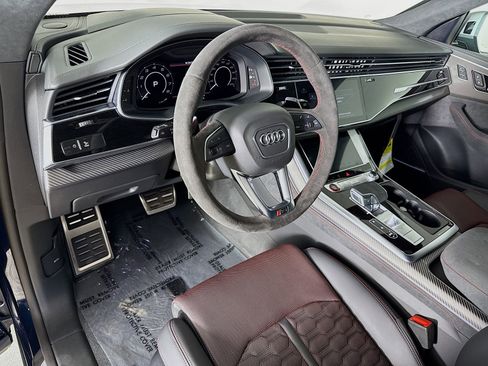 New 2025 Audi RS Q8 performance image 9