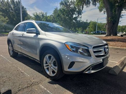 Used 2017 Mercedes-Benz GLA 250 4MATIC image 1