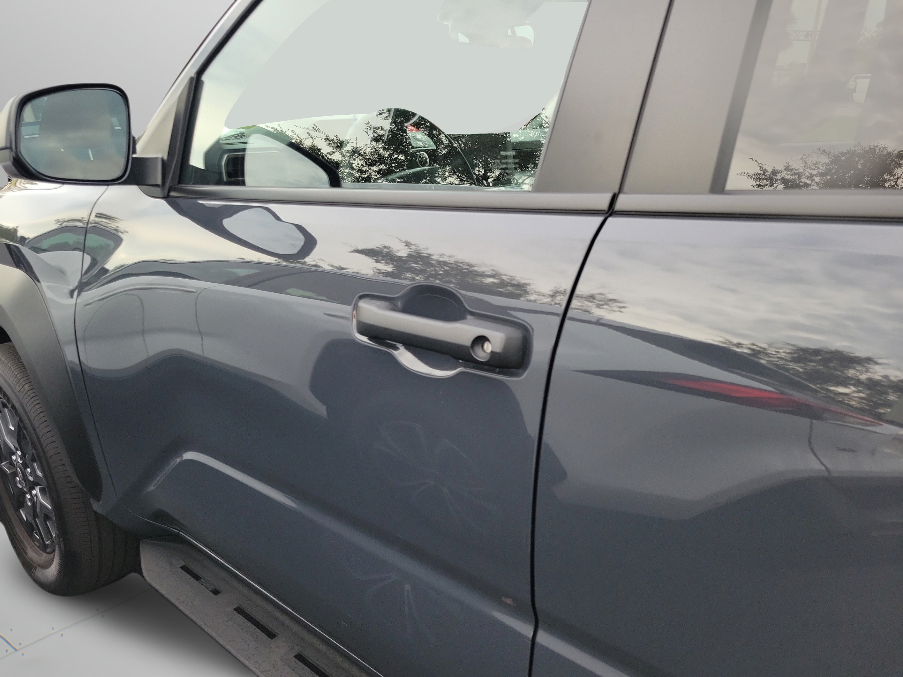Used 2025 Toyota 4Runner SR5 AWD/4WD image 25