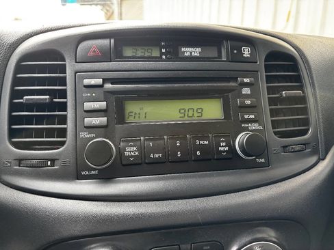 Used 2008 Hyundai Accent GS image 26