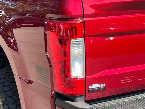 Used 2019 Ford F250 XLT w/ XLT Value Package AWD/4WD image 10