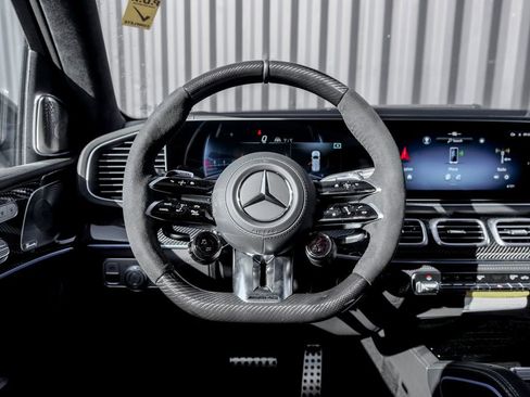 New 2026 Mercedes-Benz GLS 63 AMG 4MATIC image 22