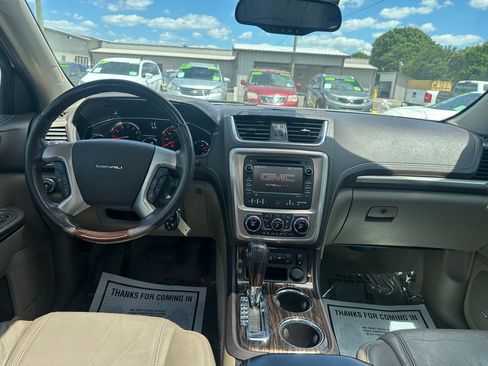 Used 2014 GMC Acadia Denali image 9