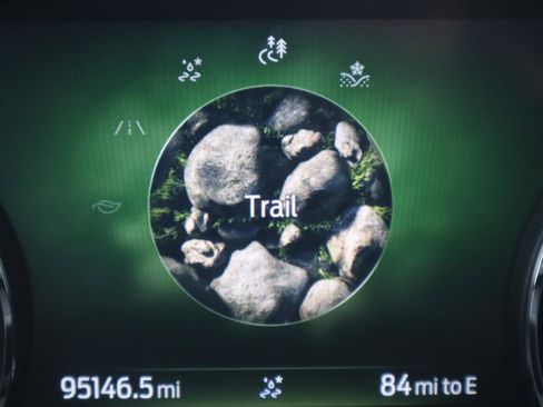 Used 2021 Ford Explorer XLT w/ Equipment Group 202A image 84