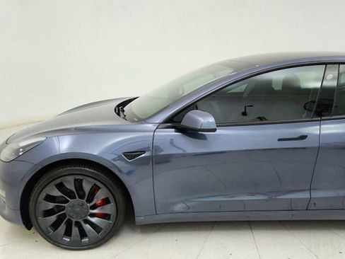 Used 2023 Tesla Model 3 Performance image 4
