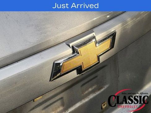 Used 2018 Chevrolet Trax LS image 17