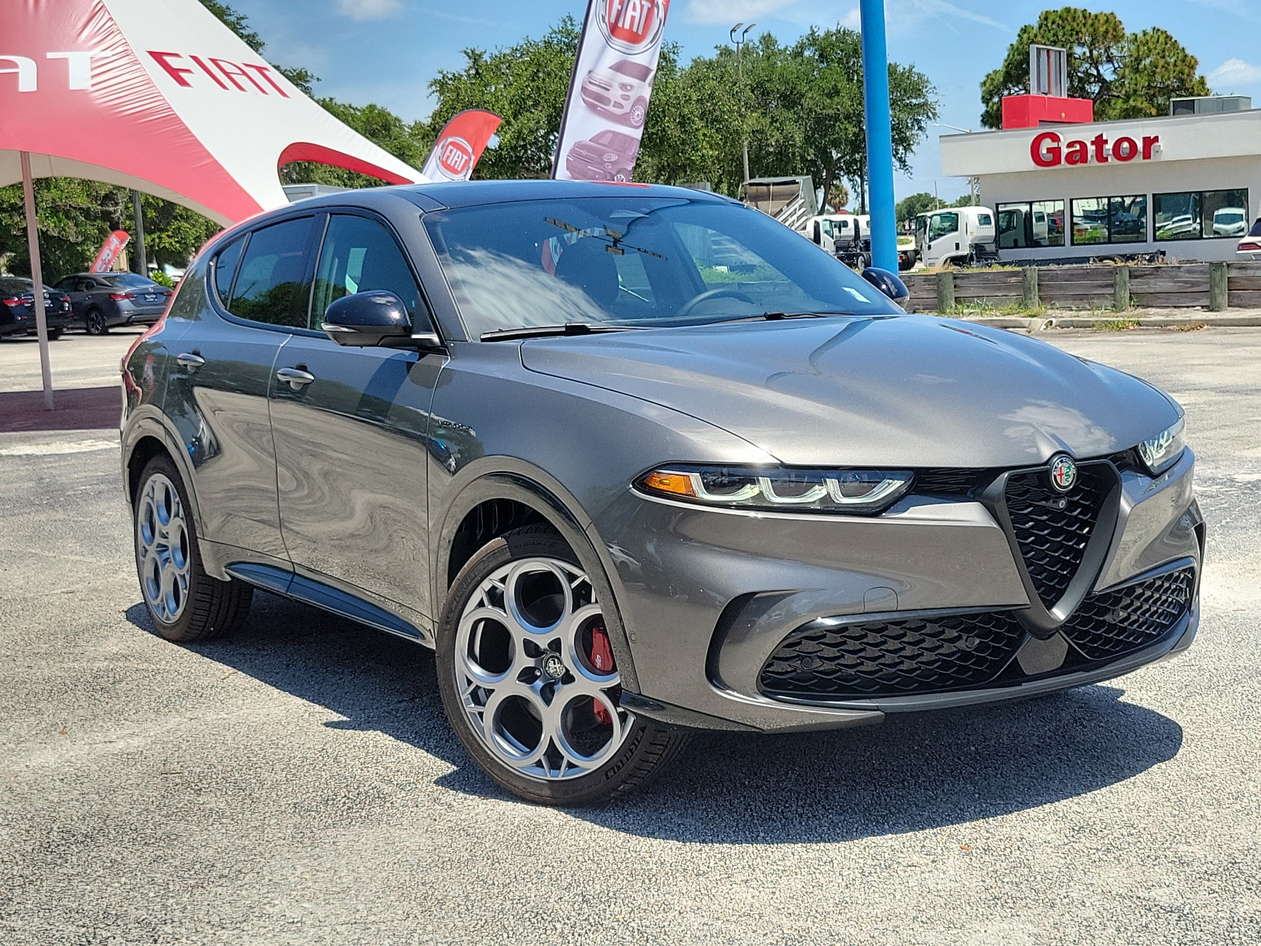 Used 2024 Alfa Romeo Tonale Ti AWD/4WD image 1