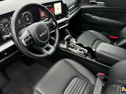 Used 2025 Kia Sportage SX image 10