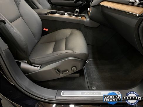 Used 2025 Volvo XC90 B6 Plus image 78