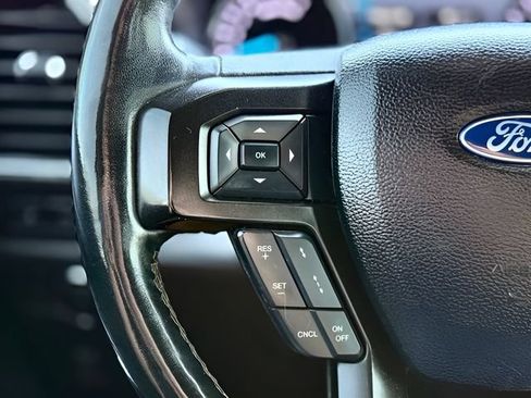 Used 2018 Ford Expedition Limited w/ Equipment Group 302A RWD image 30