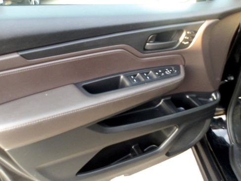 Used 2018 Honda Odyssey EX-L image 16