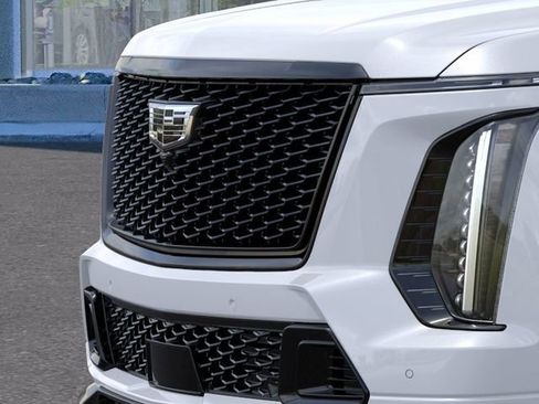 New 2026 Cadillac Escalade V w/ LPO, ONYX Package AWD/4WD image 13