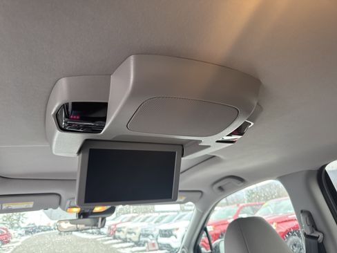 Used 2022 Honda Pilot Touring image 29