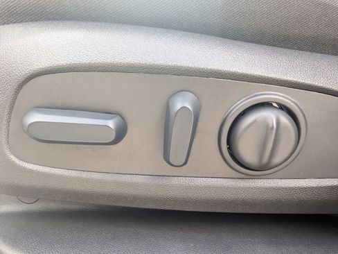 Used 2024 Chevrolet Equinox LT image 11