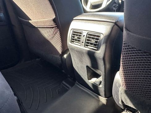 Used 2021 Toyota 4Runner SR5 AWD/4WD image 33