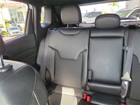 Used 2023 Jeep Compass Altitude image 17