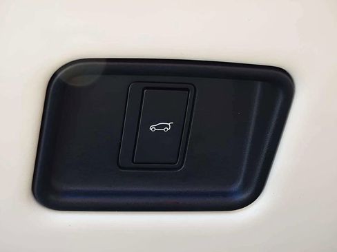 Used 2023 Land Rover Range Rover SE AWD/4WD image 21