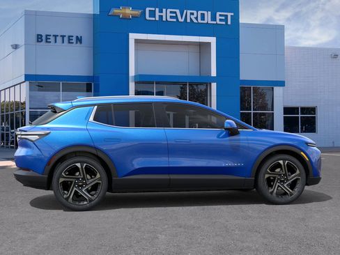 New 2026 Chevrolet Equinox EV LT w/ Convenience Package II AWD/4WD image 5