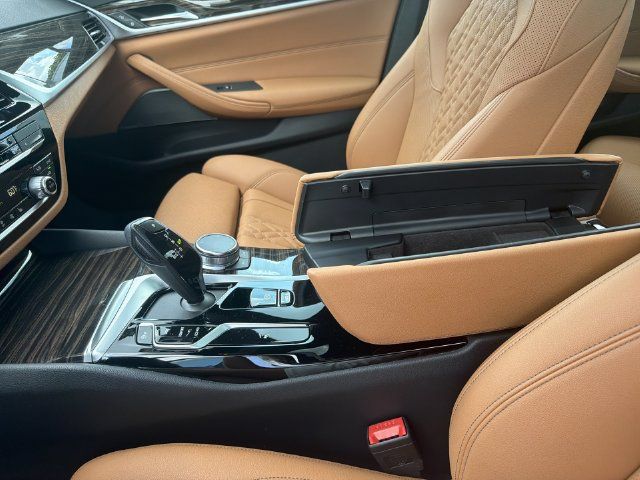 Used 2023 BMW 530i xDrive w/ Premium Package AWD/4WD image 24