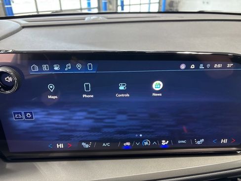 New 2026 Chevrolet Traverse LT image 20