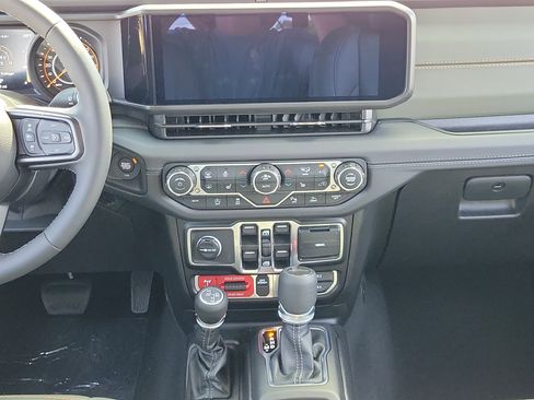 New 2026 Jeep Gladiator Mojave AWD/4WD image 15