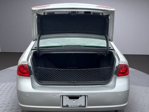 Used 2009 Buick Lucerne CXL image 25