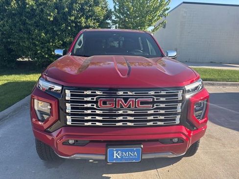 Used 2026 GMC Canyon Denali AWD/4WD image 2